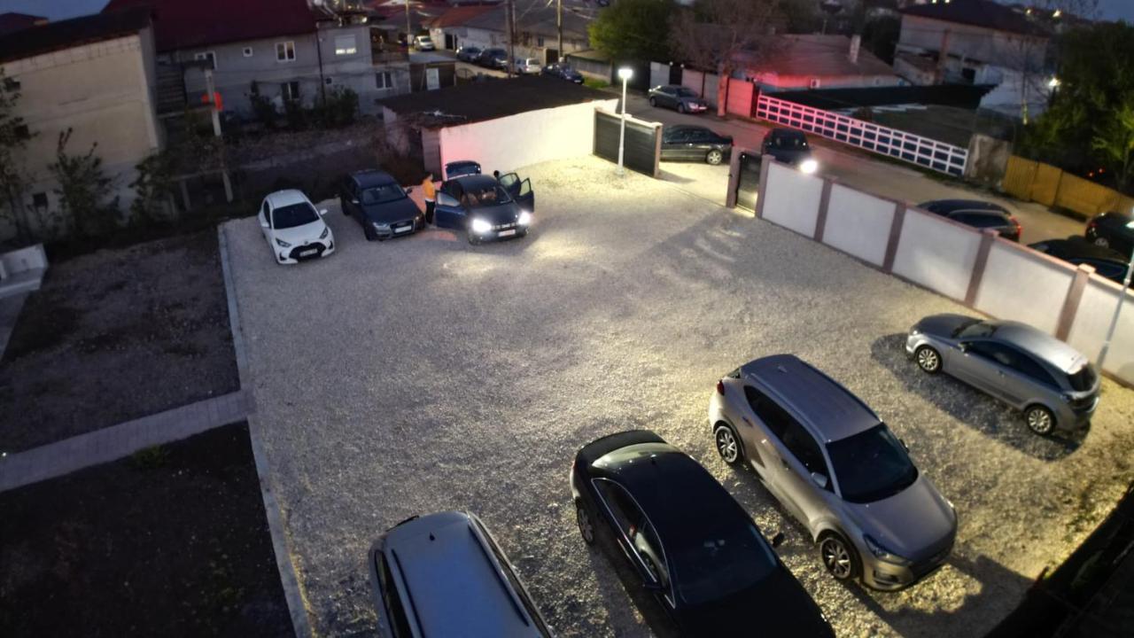 Complex Turistic N&S Hotell Două Mai Exteriör bild